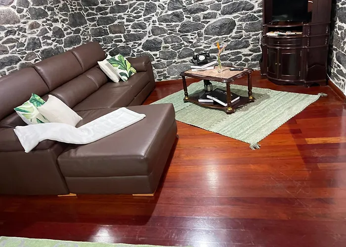 Casa Gouveia * ريبيرا برافا